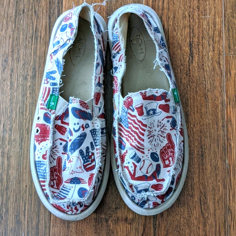 Women's sanuk